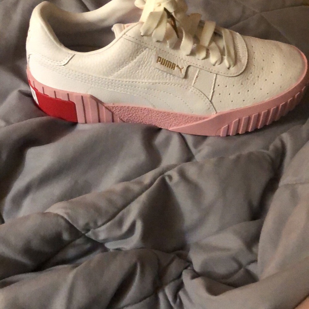 Puma - Picture 3 of 3